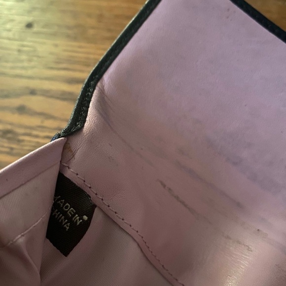 Coach Black and Pink soft Leather Checkbook Wallet with snap closure - Picture 4 of 8